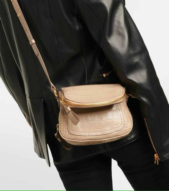Mini skórzana torba na ramię z efektem krokodylej skóry