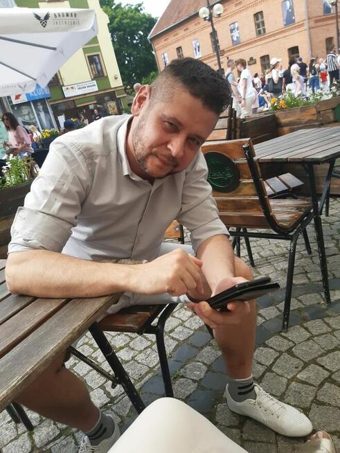 Poznam intrygujaca Panią