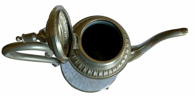 Stary stalowy imbryk