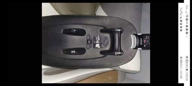 Nosidelko z baza isofix