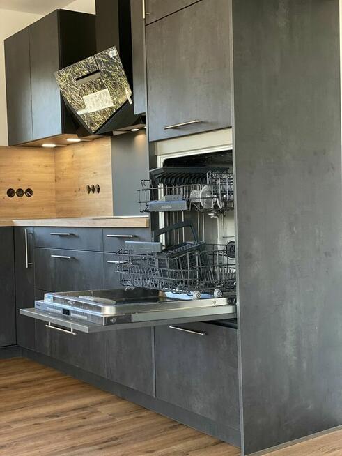 MEBLE NA WYMIAR IDEALNIE DOPASOWANE DO TWOJEGO WNETRZA