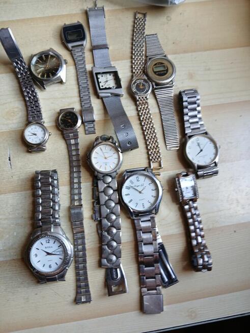 Zestaw zegarków, ponad 40 sztuk jak na zdjęciach.