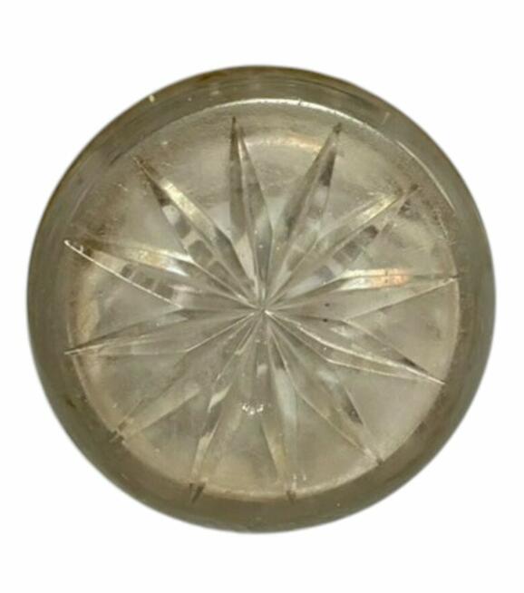 Kryształowy wazon klepsydrowy z wklęsłym szlifem oliwkowym