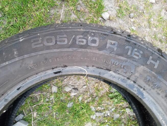Oddam opony letnie 16 205/60