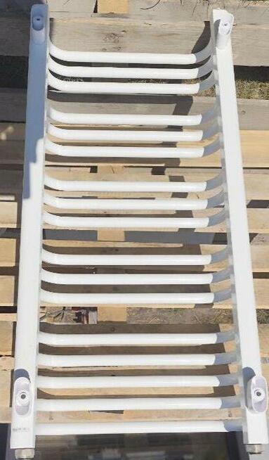 Grzejnik nowy łazienkowy szer 40 x96