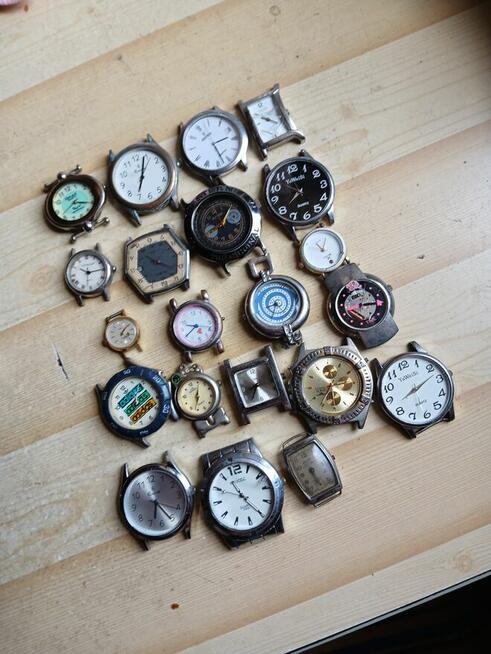 Zestaw zegarków, ponad 40 sztuk jak na zdjęciach.