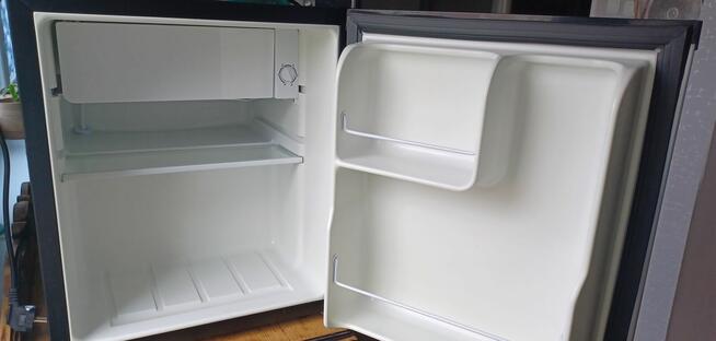 Sprzedam lodowke turystyczna