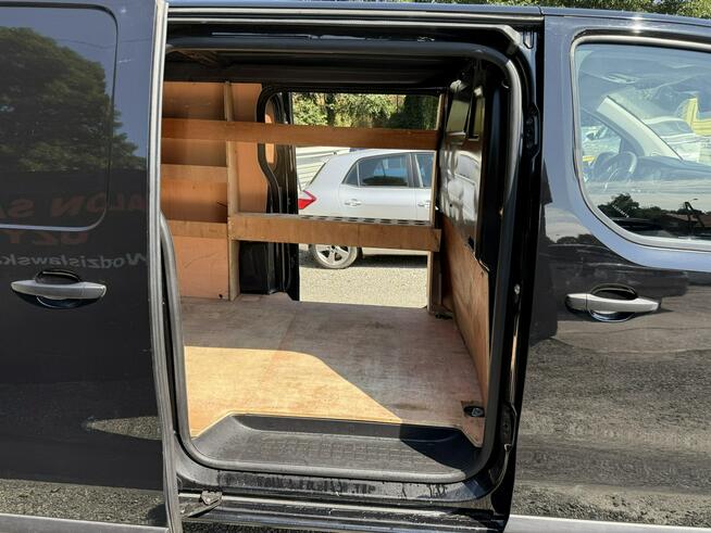 Citroen Jumpy Automat . 2xdrzwi przesuwne. Navi . Klima.