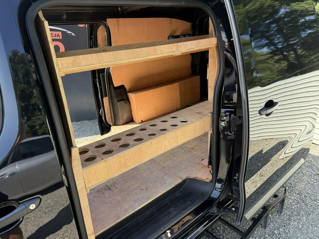 Citroen Jumpy Automat . 2xdrzwi przesuwne. Navi . Klima.