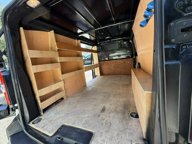 Citroen Jumpy Automat . 2xdrzwi przesuwne. Navi . Klima.