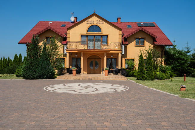 ✅Sprawdź >>> Budynek usługowy Złota Róża✅