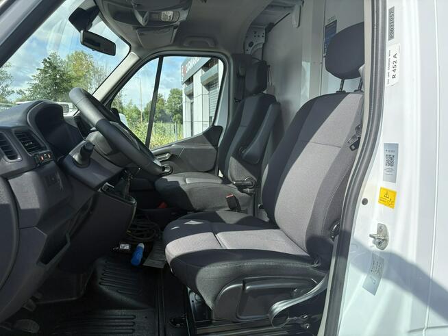 Renault Master kontener niskopodwoziowy niskopodłogowy chłodnia