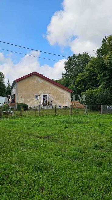 Dom w zabudowie szeregowej z ogrodem w Gronówku.