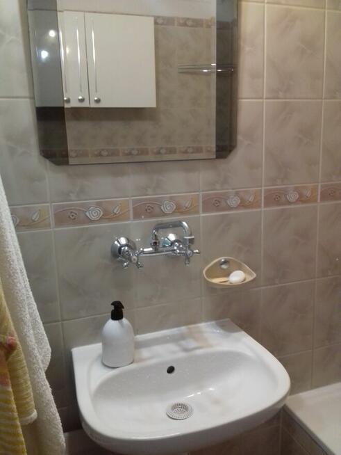 wynajmę pokoje w mieszkaniu cztropokojowym blisko U.M .