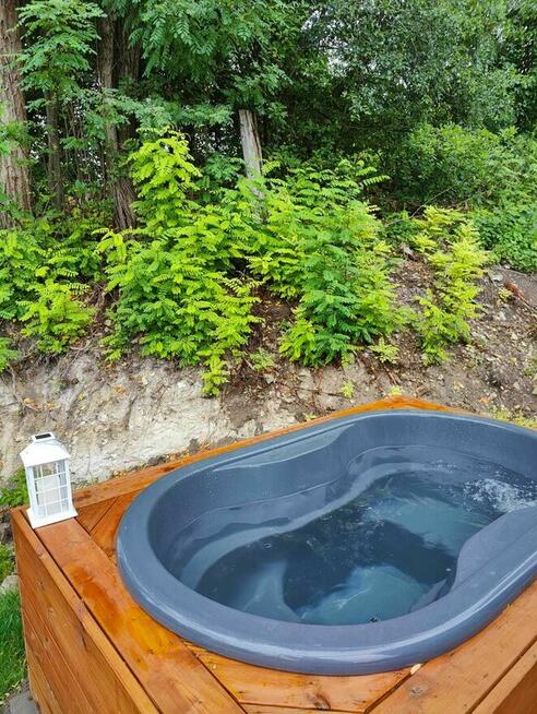 Noclegi nad Wisłą – domki z balią i tarasem – Piotrawin