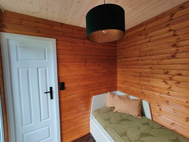 Noclegi nad Wisłą – domki z balią i tarasem – Piotrawin