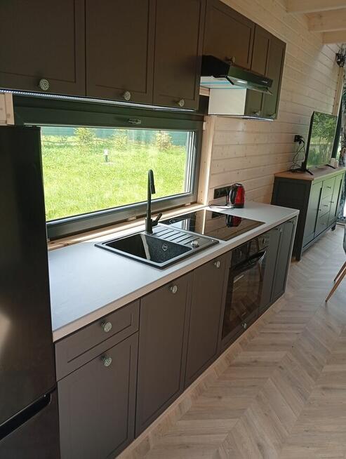 Dom nad jeziorem z linią brzegową prywatny pomost plaża 10a