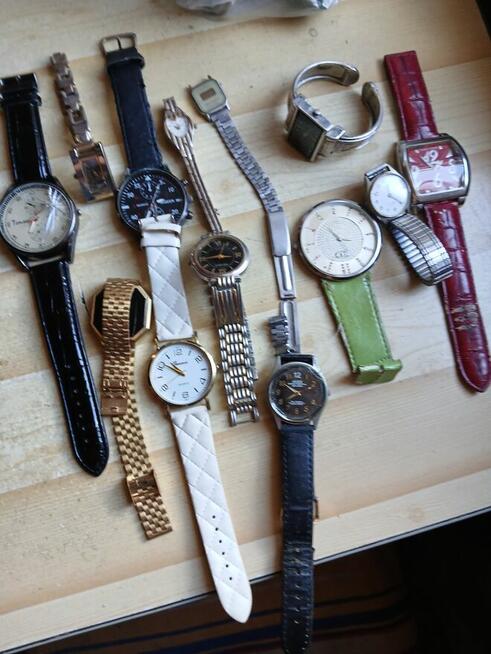Zestaw zegarków, ponad 40 sztuk jak na zdjęciach.