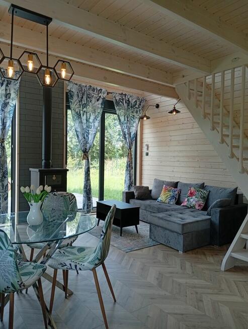 Dom nad jeziorem z linią brzegową prywatny pomost plaża 10a