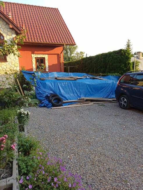 Sprzedam suchą tarcicy za połowę deski 32 oraz belki 15na15