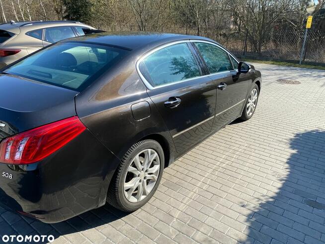Samochód Peugeot 508