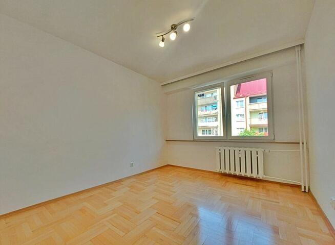 Mieszkania / Wynajem2-pokojowe mieszkanie na wynajem – os. B