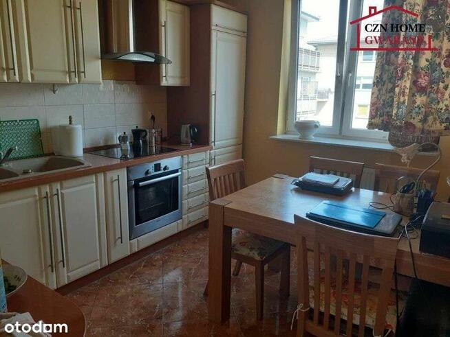 Mieszkanie dwupokojowe z dużą piwnicą.