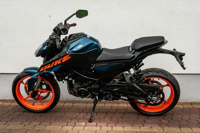 KTM duke 125 R 2024 ABS JAK NOWY Raty Transport Największy Wybór Moto VAT 23