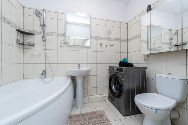 Okazja! Przytulne dwa pokoje w spokojnej okolicy.