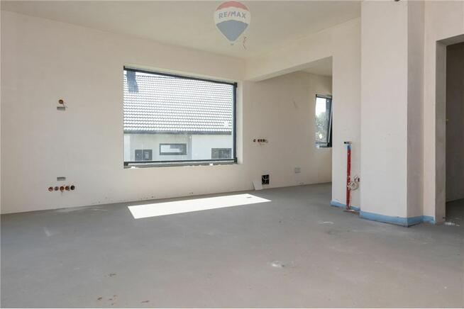 Nowoczesny przestronny dom w świetnej lokalizacji