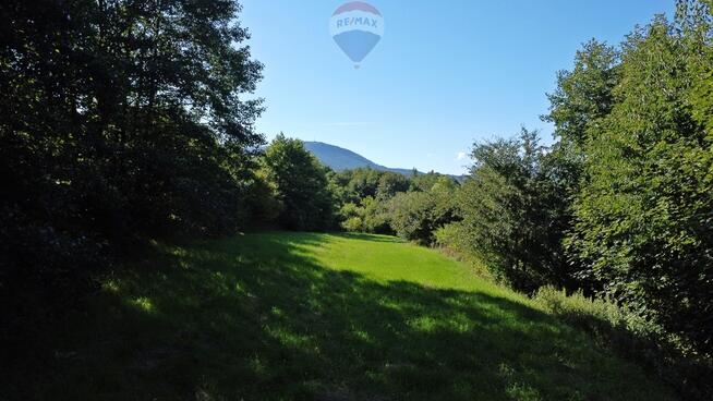 Działka rekreacyjna (1439m2) w Radziechowach