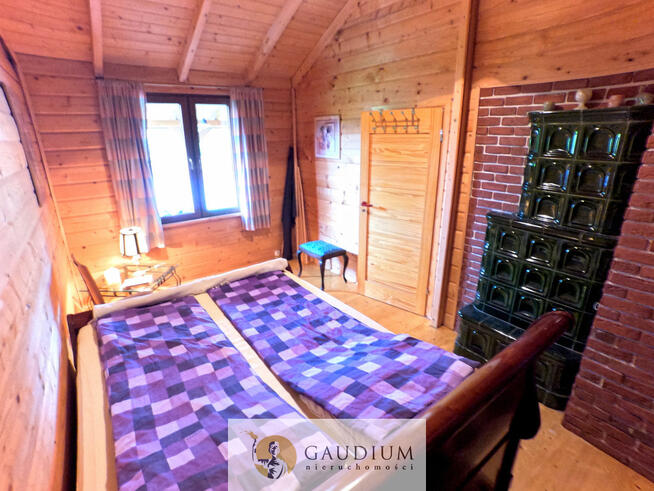 Dom nad jeziorem z dużą działką