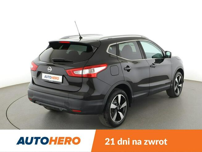 Nissan Qashqai navi klima auto panorama kamera i czujniki parkowania grzane fotele