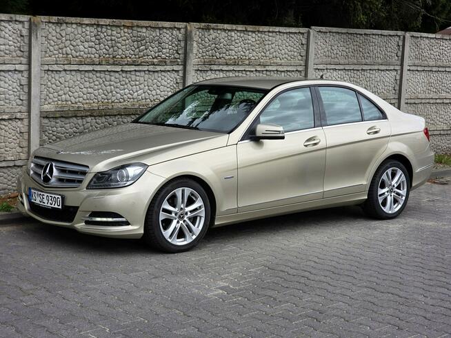 Mercedes C 180 LIFT AVANTGARDE*Super Stan*Super Wyposażenie*Serwisowany*GWARANCJA