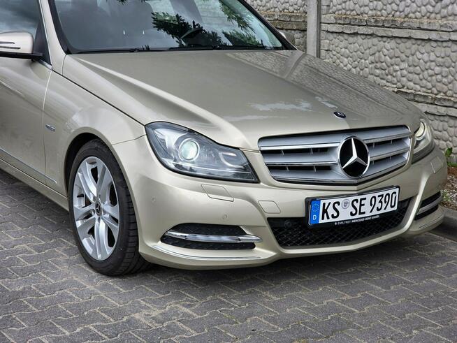 Mercedes C 180 LIFT AVANTGARDE*Super Stan*Super Wyposażenie*Serwisowany*GWARANCJA
