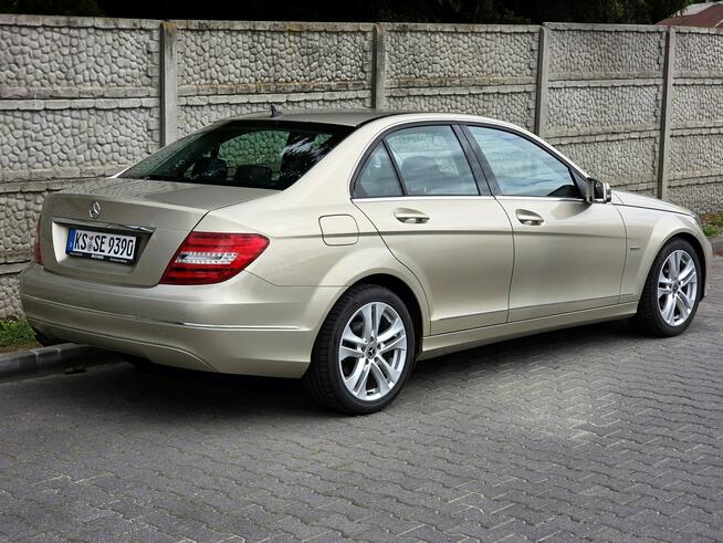 Mercedes C 180 LIFT AVANTGARDE*Super Stan*Super Wyposażenie*Serwisowany*GWARANCJA