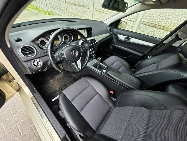Mercedes C 180 LIFT AVANTGARDE*Super Stan*Super Wyposażenie*Serwisowany*GWARANCJA
