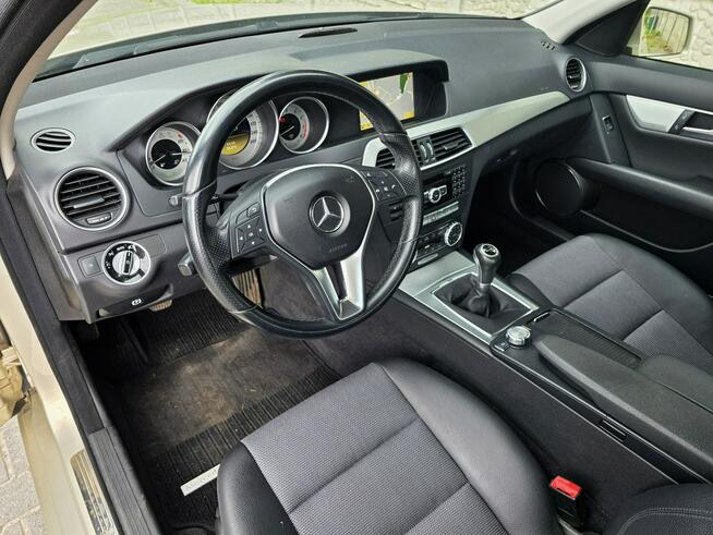 Mercedes C 180 LIFT AVANTGARDE*Super Stan*Super Wyposażenie*Serwisowany*GWARANCJA