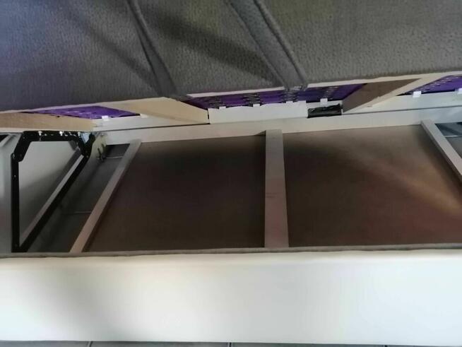 nowy skórzany narożnik z funkcją spania