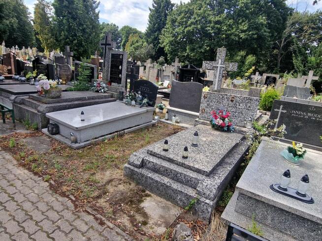 Odstąpię Miejsce, Kwaterę, Prawa Do Pochówku Na Cmentarzu Br