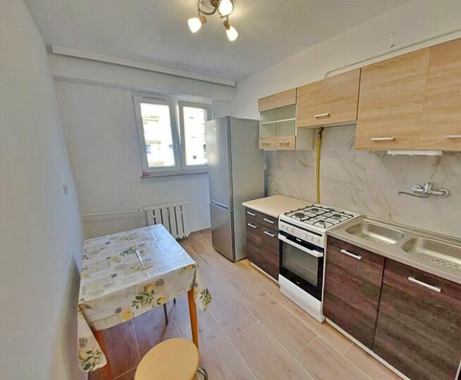 Mieszkania / Wynajem2-pokojowe mieszkanie na wynajem – os. B