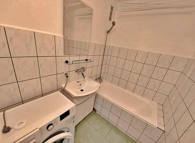 Mieszkania / Wynajem2-pokojowe mieszkanie na wynajem – os. B