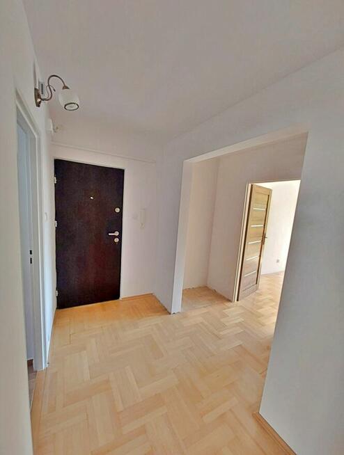 Mieszkania / Wynajem2-pokojowe mieszkanie na wynajem – os. B