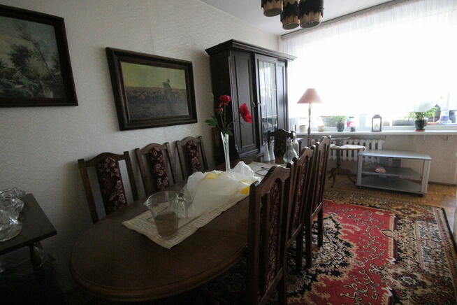 4pok 83met okolice Zemskiej BALKON/PIWNICA/PARKING (Wrocław)