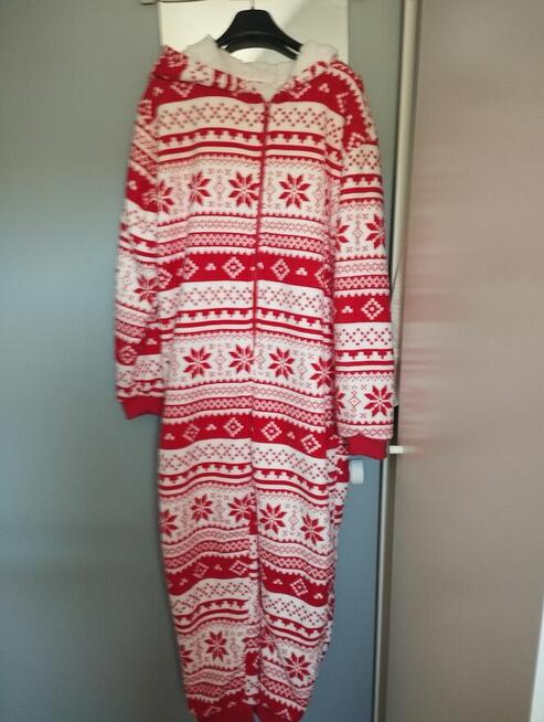 Sprzedam piżama kombinezon