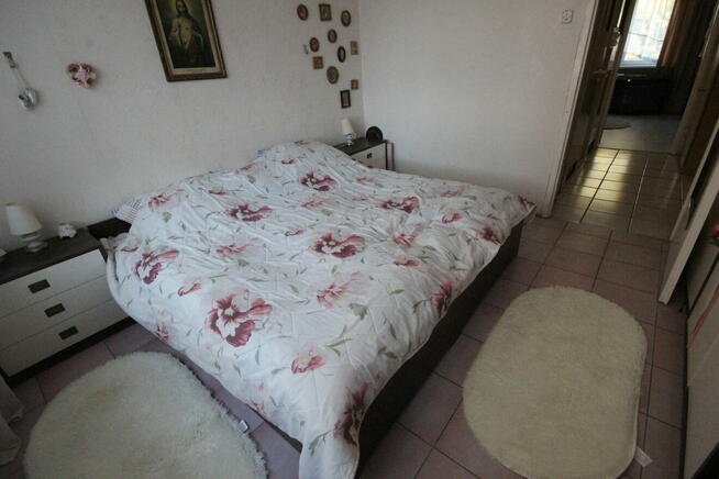 4pok 83met okolice Zemskiej BALKON/PIWNICA/PARKING (Wrocław)