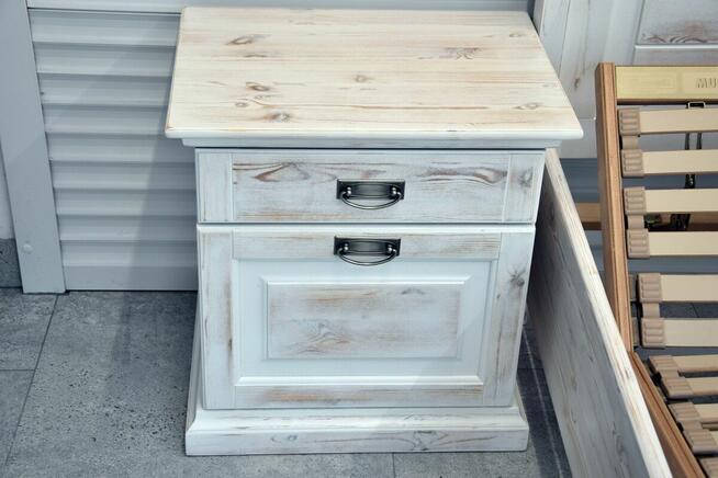 łóżko z materacami i szafkami - komplet jak nowy