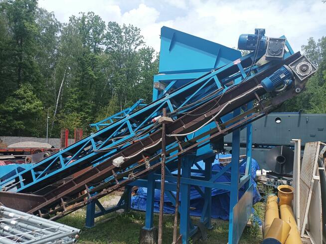 Przesiewacz do kruszyw i węgla