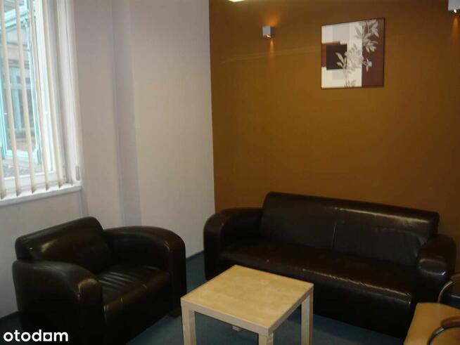 Stare Miasto, lokal biurowo-usługowy o pow. 150 m2