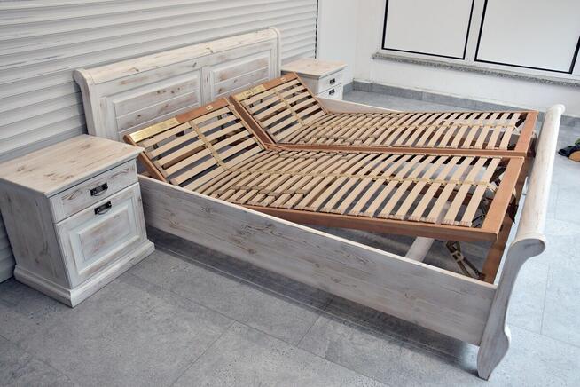 łóżko z materacami i szafkami - komplet jak nowy